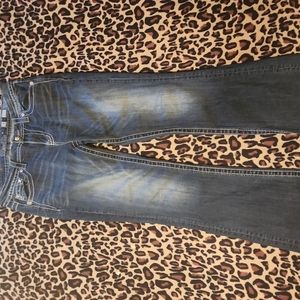 MISS ME jeans 2000s bling design on back pockets